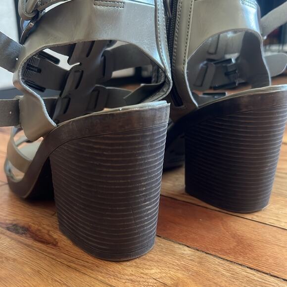 RAMPAGE Heel Sandals - Picture 5 of 7